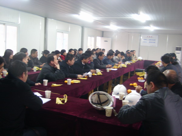 南京棲霞區馬群街道辦到我公司進(jìn)行了考察，開(kāi)展了有關(guān)科學(xué)發(fā)展觀(guān)的研討會(huì )